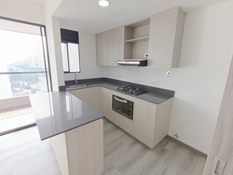 Apartamento en arriendo Antioquia Medellín El Compromiso 70 m2 Habitaciones 2 Baños 2 Garajes 0 Precio $3800000