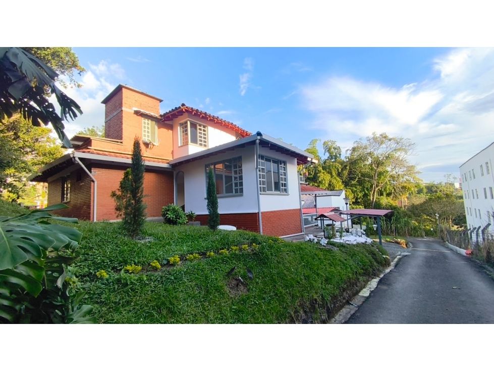 Casa en venta Risaralda Dosquebradas Santa Isabel Et I 274 m2 Habitaciones 3 Baños 3 Garajes 4 Precio $1100000000