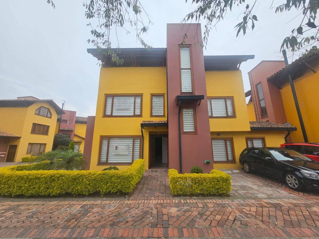 Casa en venta Cundinamarca Chía Cr Materile 175 m2 Habitaciones 3 Baños 3 Garajes 4 Precio $900000000