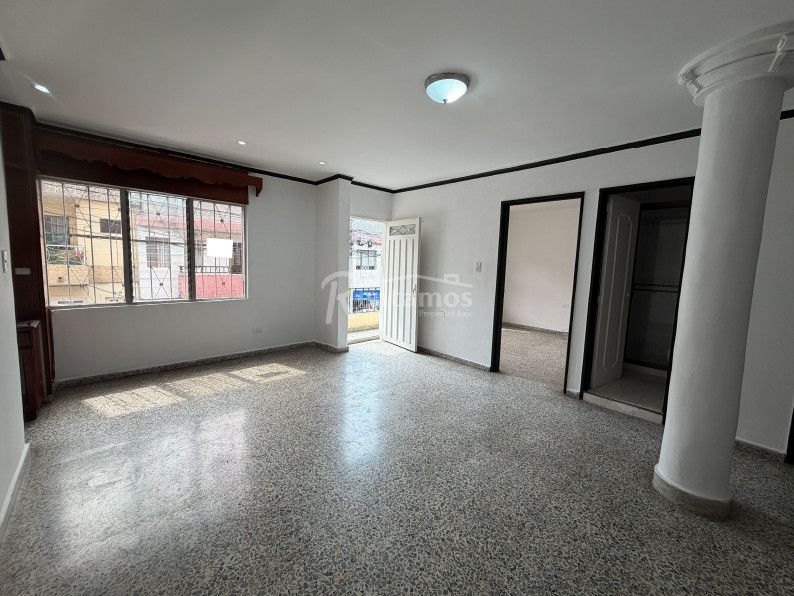Apartamento en venta Antioquia Envigado Zona Centro 66 m2 Habitaciones 2 Baños 2 Garajes 0 Precio $450000000