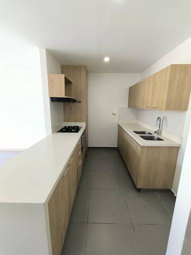 Apartaestudio en arriendo Antioquia Envigado Asd 65 m2 Habitaciones 1 Baños 2 Garajes 1 Precio $3750000