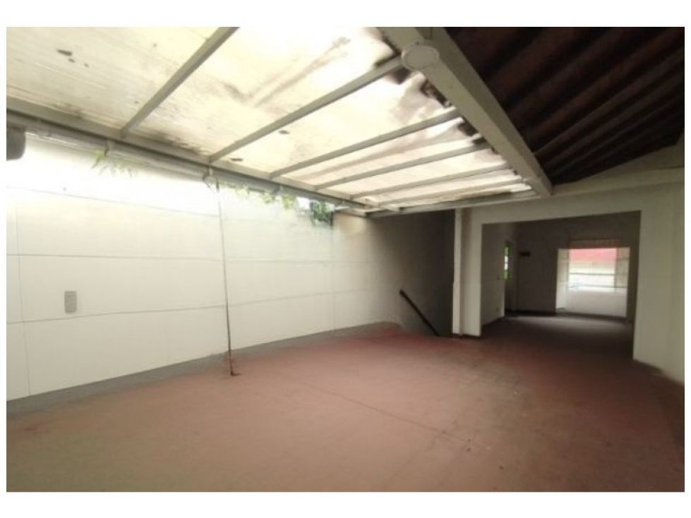 Casa en arriendo Antioquia Itagüí Centro 200 m2 Habitaciones 6 Baños 2 Garajes 0 Precio $6000000
