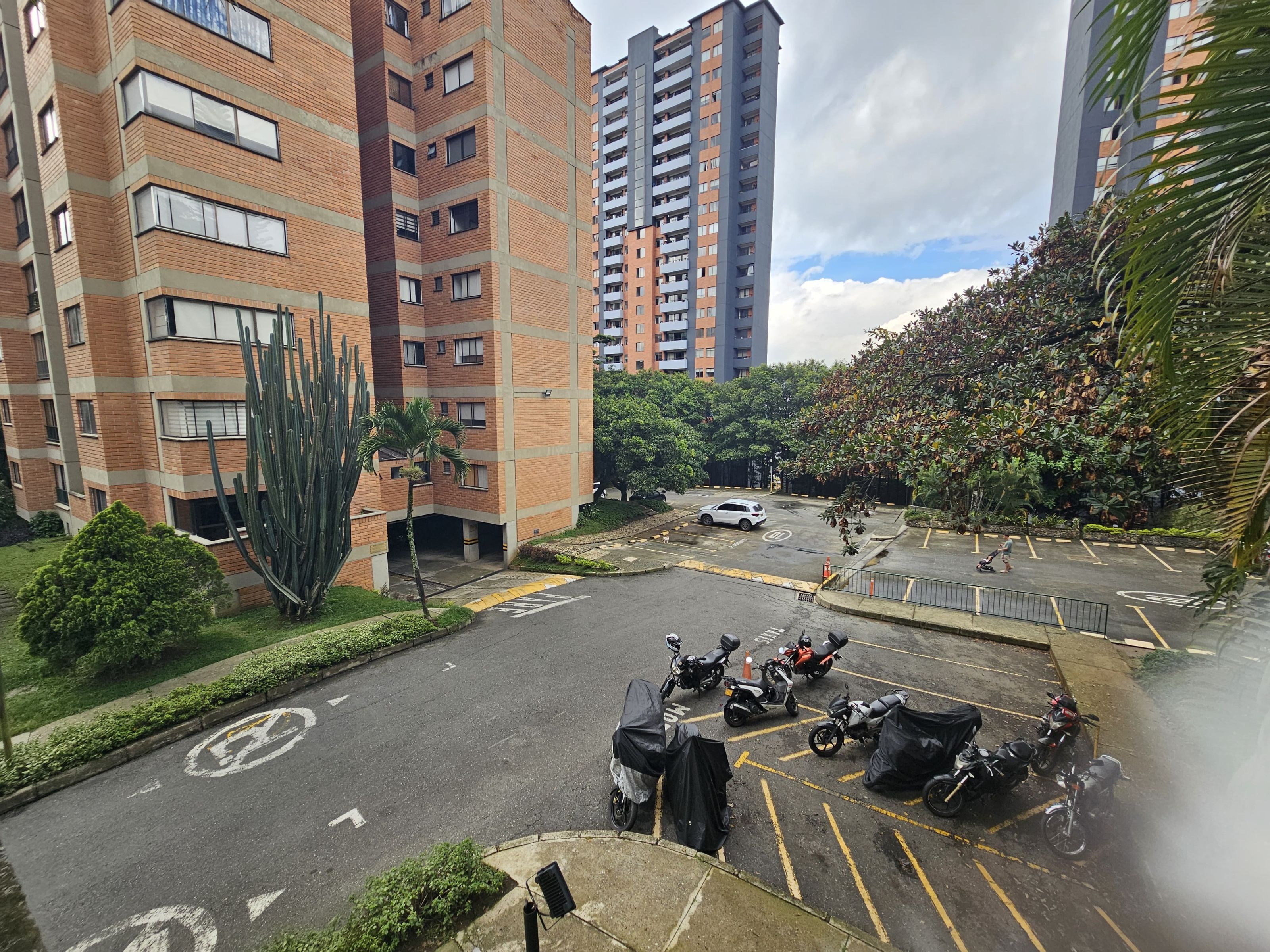 Apartamento en venta Antioquia Medellín Loma De Los Bernal 68 m2 Habitaciones 2 Baños 2 Garajes 1 Precio $490000000