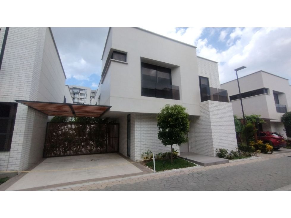 Casa en arriendo Atlántico Puerto Colombia Cr Villa Campestre 254 m2 Habitaciones 4 Baños 5 Garajes 2 Precio $9000000