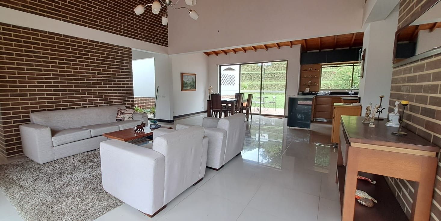 Casa en venta Antioquia Guarne Guarne 309 m2 Habitaciones 5 Baños 5 Garajes 5 Precio $1700000000
