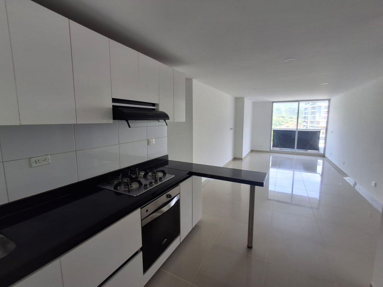 Apartamento en venta Tolima Ibagué La Granja 98 m2 Habitaciones 3 Baños 3 Garajes 2 Precio $480000000
