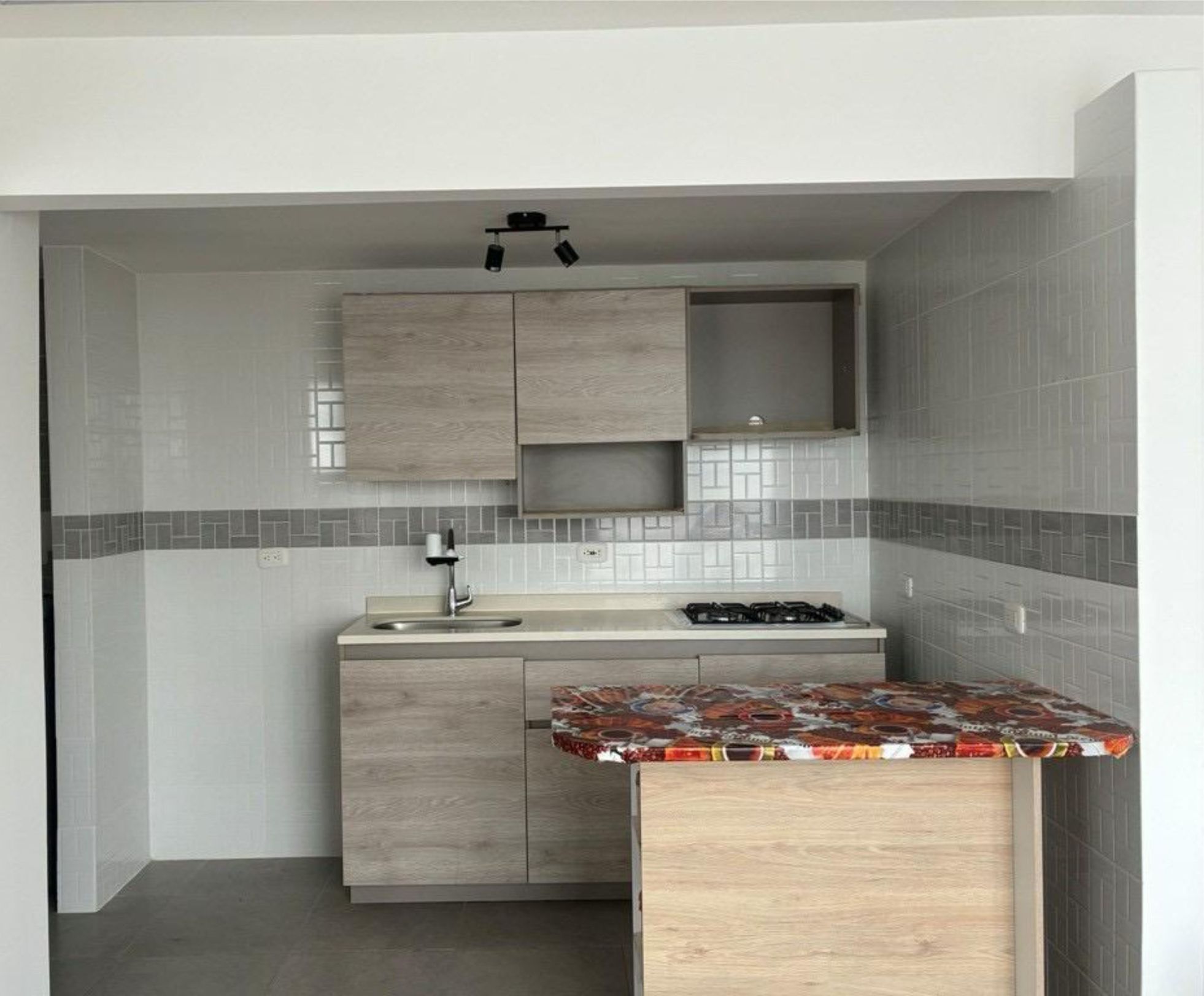 Apartamento en venta Cundinamarca Madrid San Pedro 56 m2 Habitaciones 3 Baños 2 Garajes 0 Precio $240000000