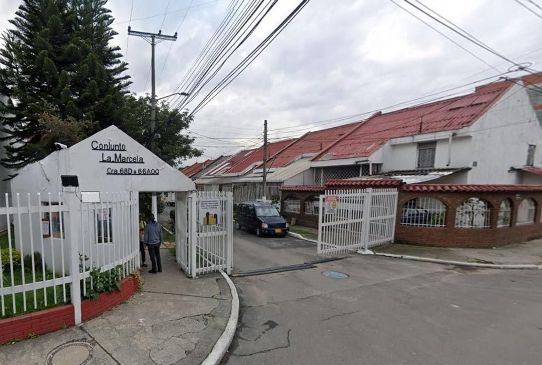 Casa en venta Cundinamarca Bogotá Bellavista Occidental 130 m2 Habitaciones 3 Baños 4 Garajes 1 Precio $990000000