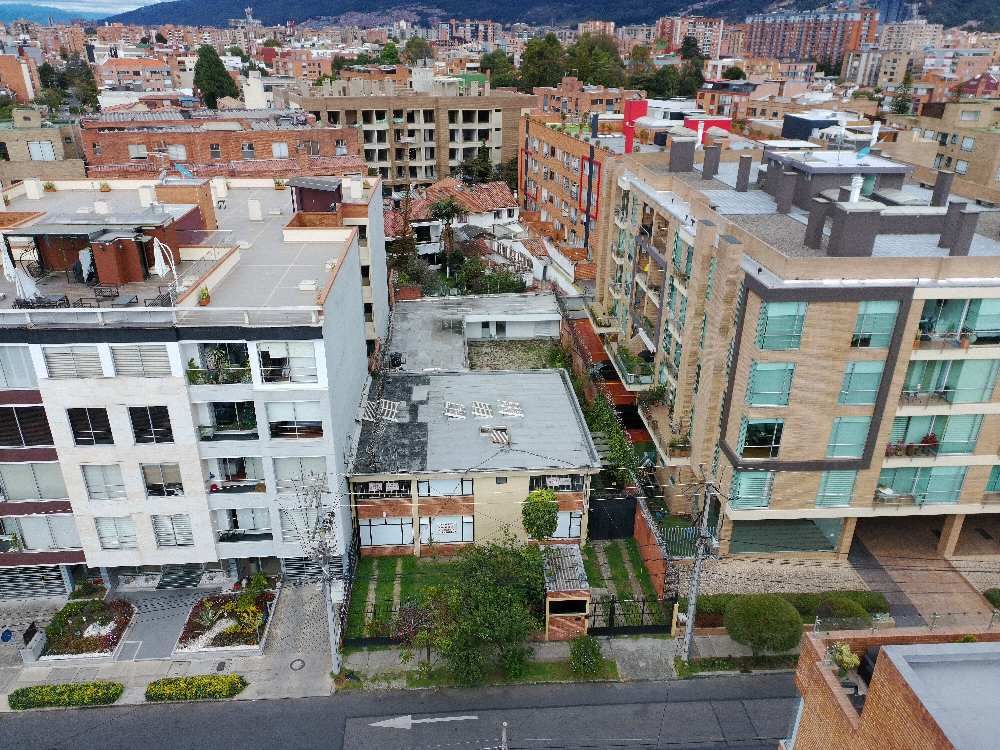 Casa en venta Cundinamarca Bogotá El Contador 600 m2 Habitaciones 6 Baños 6 Garajes 6 Precio $4000000000