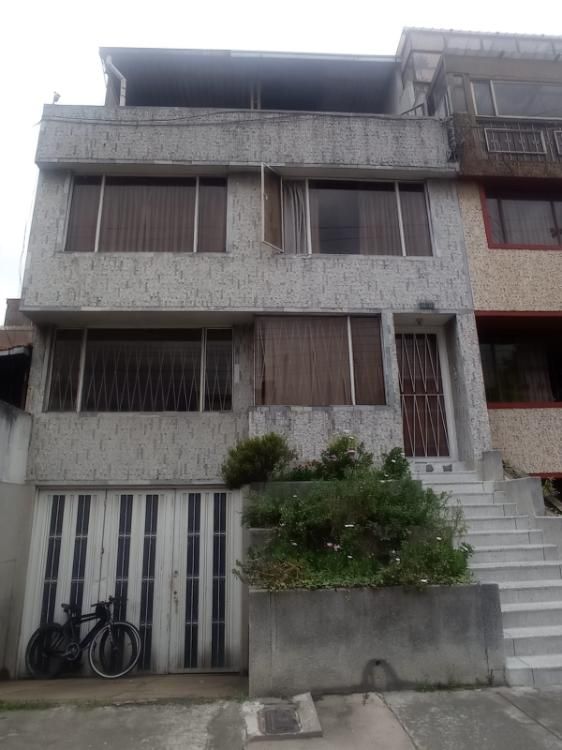 Casa en venta Cundinamarca Bogotá La Isabela 332 m2 Habitaciones 6 Baños 5 Garajes 3 Precio $1300000000