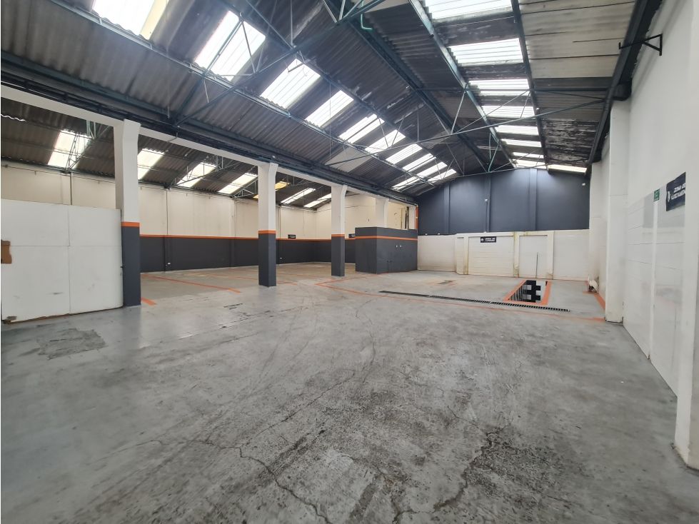 Bodega en arriendo Cundinamarca Bogotá San Fernando 1172 m2 Habitaciones 0 Baños 6 Garajes 1 Precio $30000000