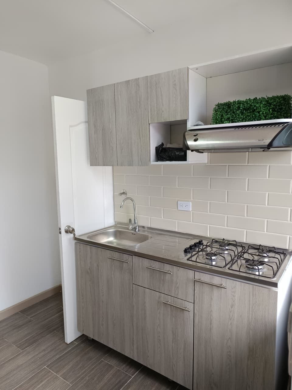 Apartamento en arriendo Antioquia Medellín Santa Teresita 45 m2 Habitaciones 2 Baños 1 Garajes 0 Precio $1800000