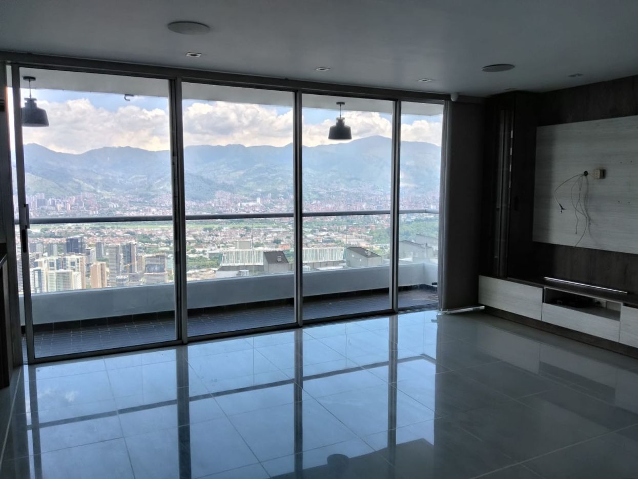 Apartamento en arriendo Antioquia Medellín Asomadera No 1 85 m2 Habitaciones 3 Baños 2 Garajes 1 Precio $7000000