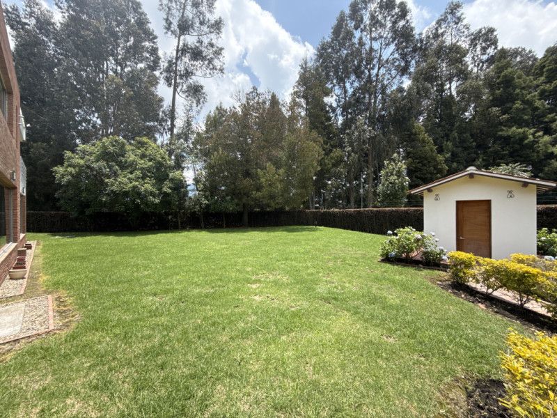 Casa en arriendo Cundinamarca Bogotá Casa Blanca 500 m2 Habitaciones 4 Baños 5 Garajes 6 Precio $14746000