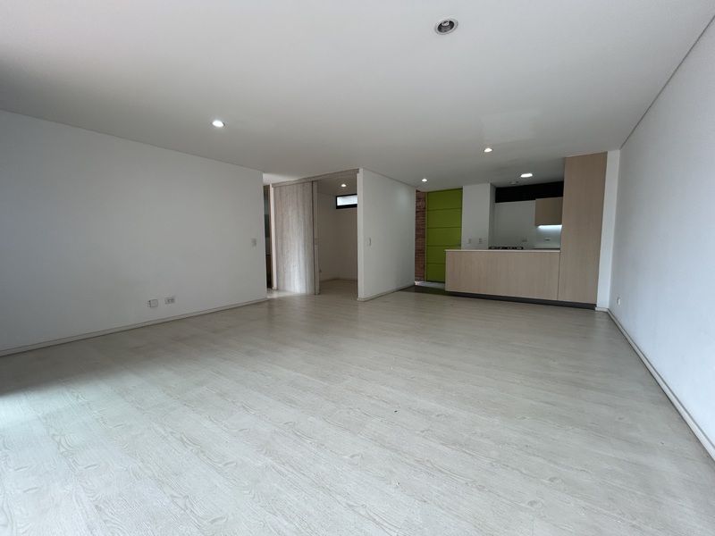 Apartamento en arriendo Antioquia Envigado La Pradera 140 m2 Habitaciones 2 Baños 2 Garajes 2 Precio $5500000