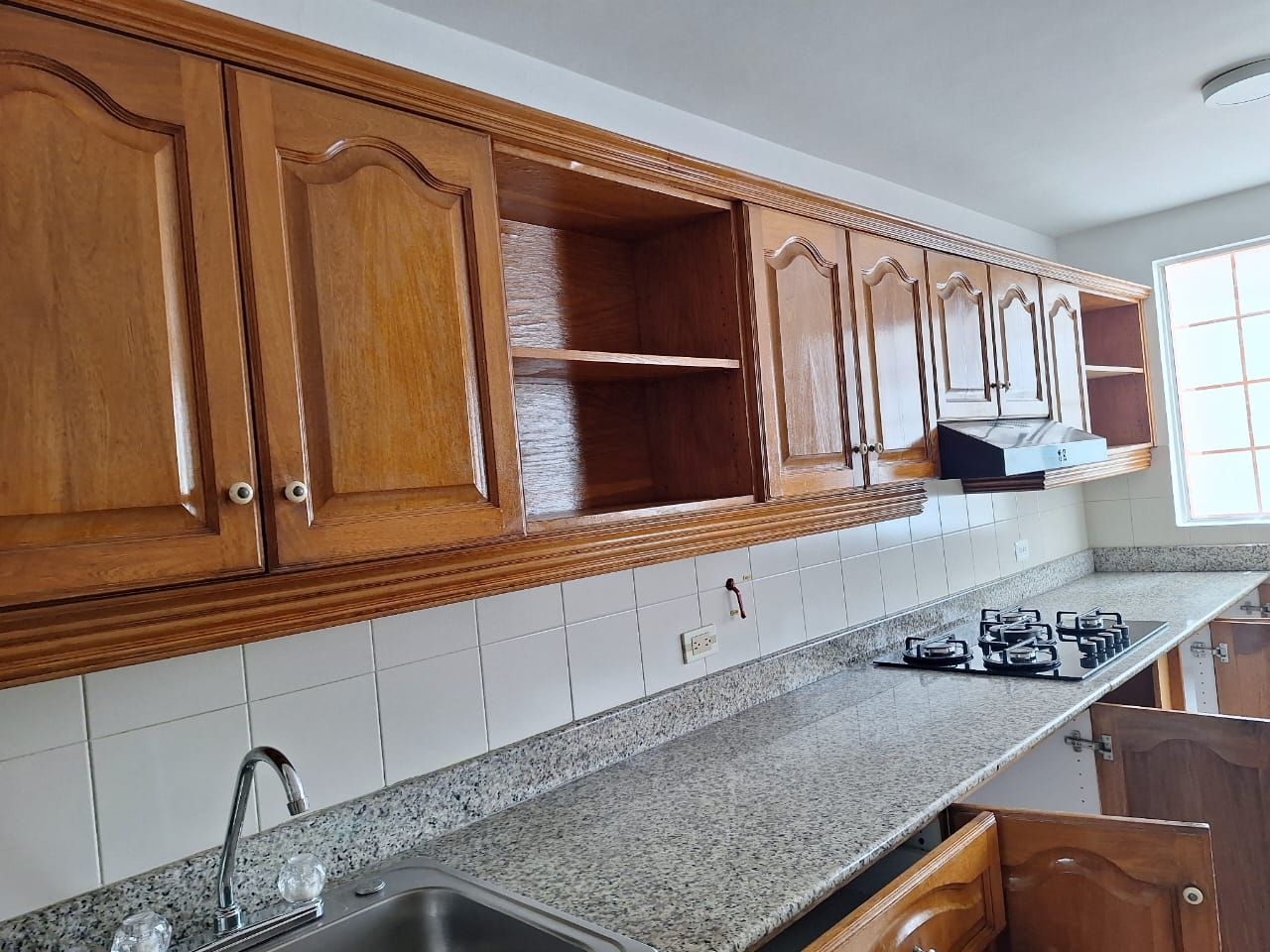 Apartamento en arriendo Antioquia Medellín San Lucas 142 m2 Habitaciones 3 Baños 4 Garajes 3 Precio $6500000