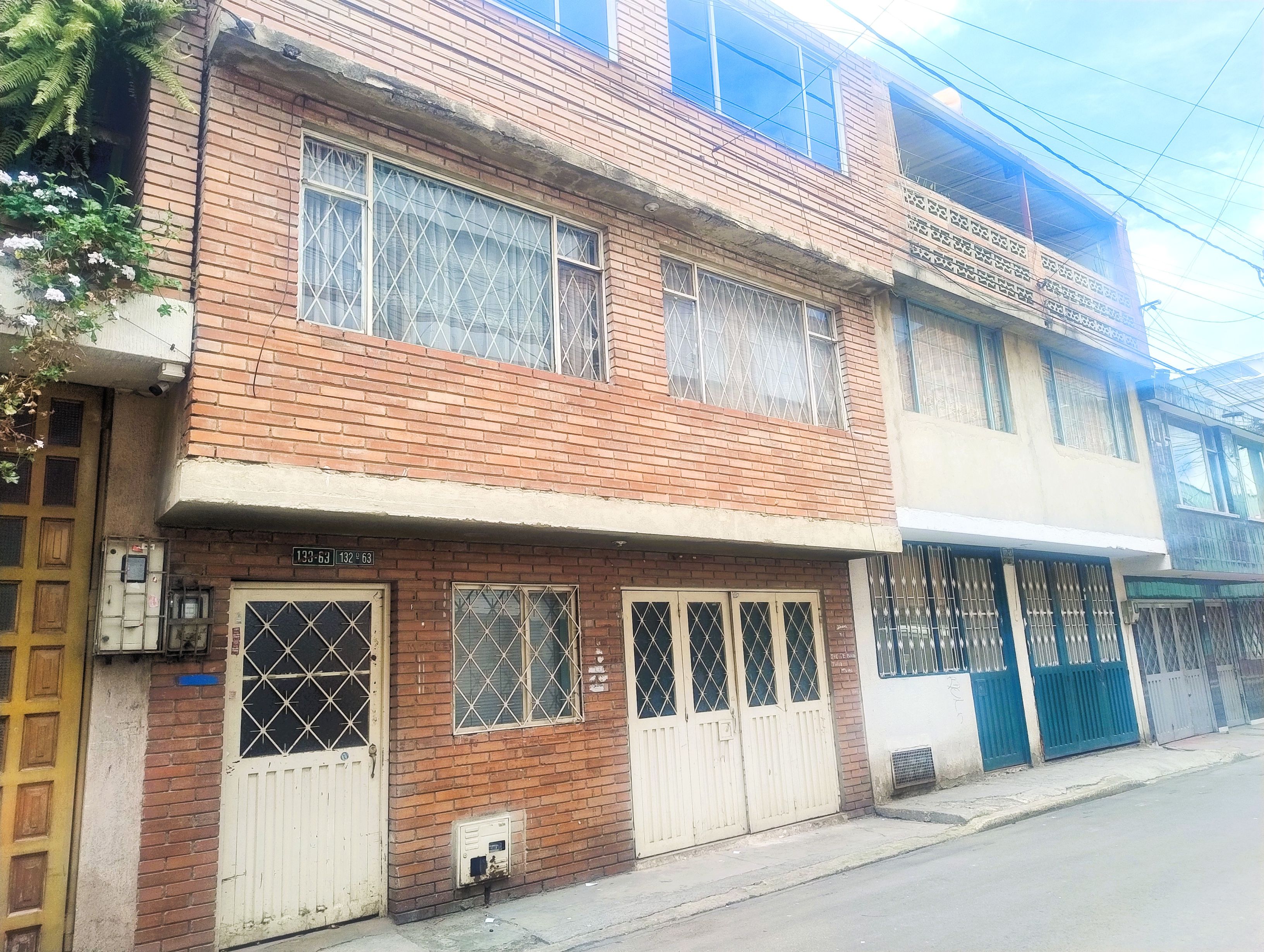 Apartamento en venta Cundinamarca Bogotá La Gaitana 190 m2 Habitaciones 6 Baños 2 Garajes 1 Precio $560000000