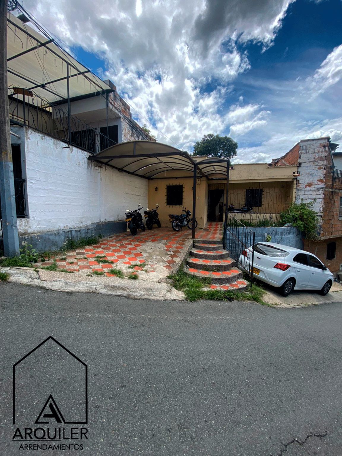 Casa en venta Antioquia Bello El Rosario 245 m2 Habitaciones 6 Baños 2 Garajes 1 Precio $1200000000