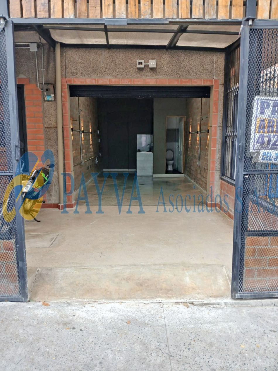 Local Comercial en arriendo Antioquia Medellín Bolivariana 24 m2 Habitaciones 0 Baños 1 Garajes 0 Precio $3000000