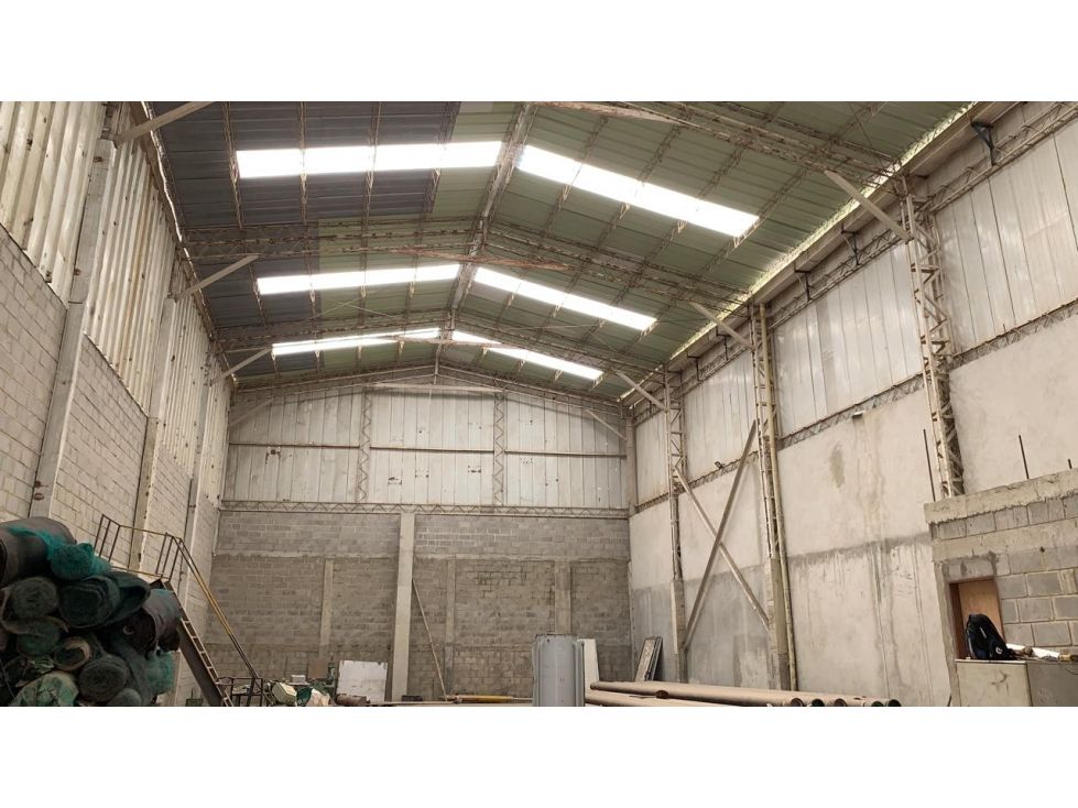 Bodega en arriendo Atlántico Barranquilla La Pradera 650 m2 Habitaciones 0 Baños 1 Garajes 3 Precio $8900000