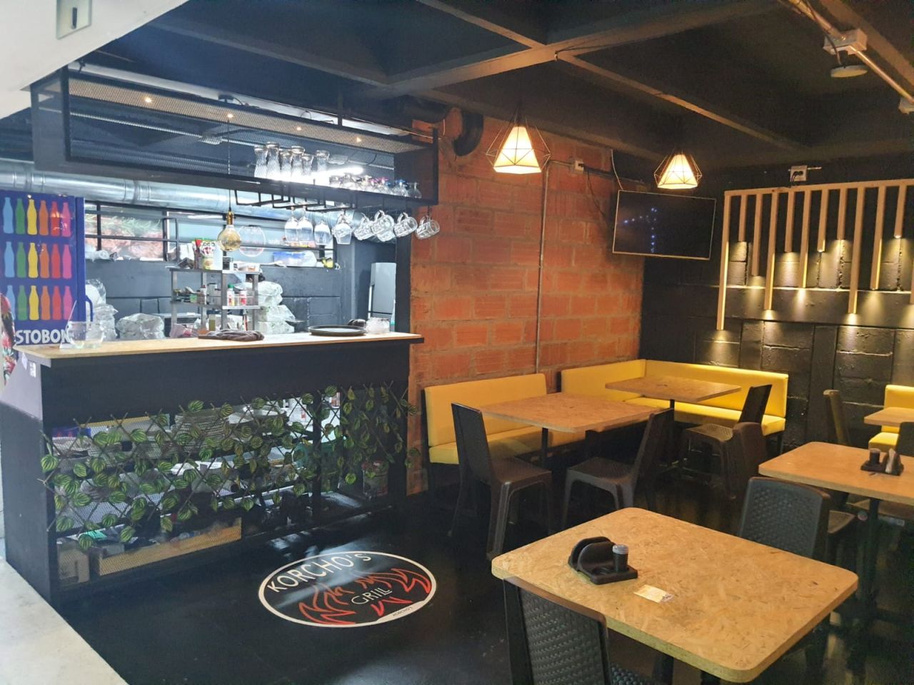 Local Comercial en arriendo o venta Antioquia Itagüí Ditaires 20 m2 Habitaciones 0 Baños 0 Garajes 0 Precio venta $150000000 Precio arriendo $1200000