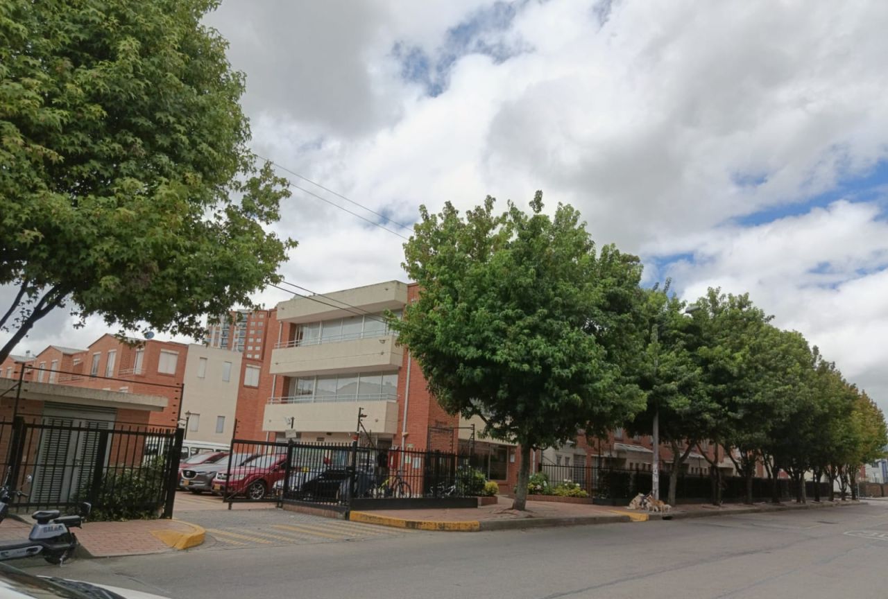 Casa en venta Cundinamarca Bogotá El Pino 85 m2 Habitaciones 3 Baños 2 Garajes 1 Precio $450000000