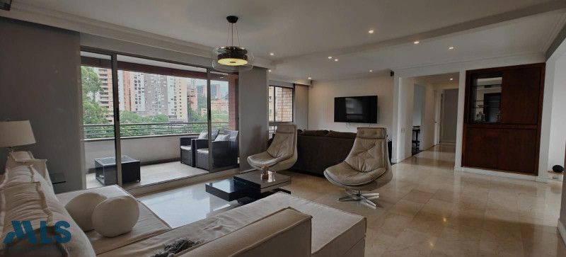Apartamento en venta Antioquia Medellín El Tesoro 185 m2 Habitaciones 3 Baños 3 Garajes 2 Precio $1400000000