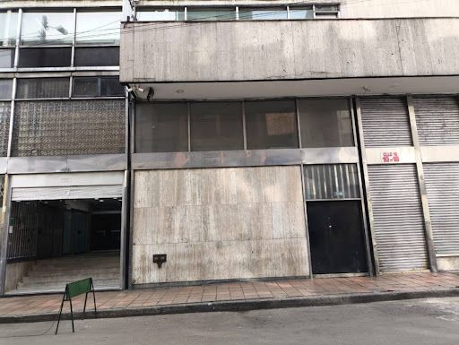 Local en venta Cundinamarca Bogotá La Capuchina 74 m2 Habitaciones 0 Baños 1 Garajes 1 Precio $490000000