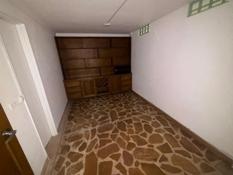 Oficina en arriendo Antioquia Envigado El Dorado 25 m2 Habitaciones 0 Baños 1 Garajes 0 Precio $2000000
