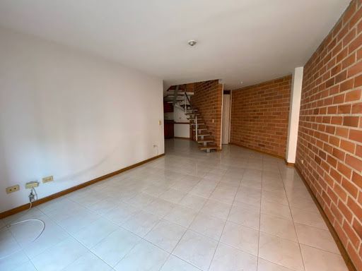 Apartamento en arriendo Antioquia Medellín Asomadera No 1 80 m2 Habitaciones 3 Baños 2 Garajes 1 Precio $3200000