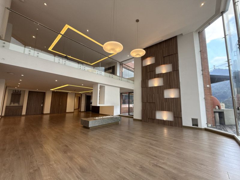 Apartamento en arriendo Cundinamarca Bogotá El Refugio 450 m2 Habitaciones 4 Baños 5 Garajes 4 Precio $27300000