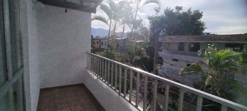 Apartamento en arriendo Antioquia Envigado Bucarest 100 m2 Habitaciones 4 Baños 2 Garajes 0 Precio $3000000