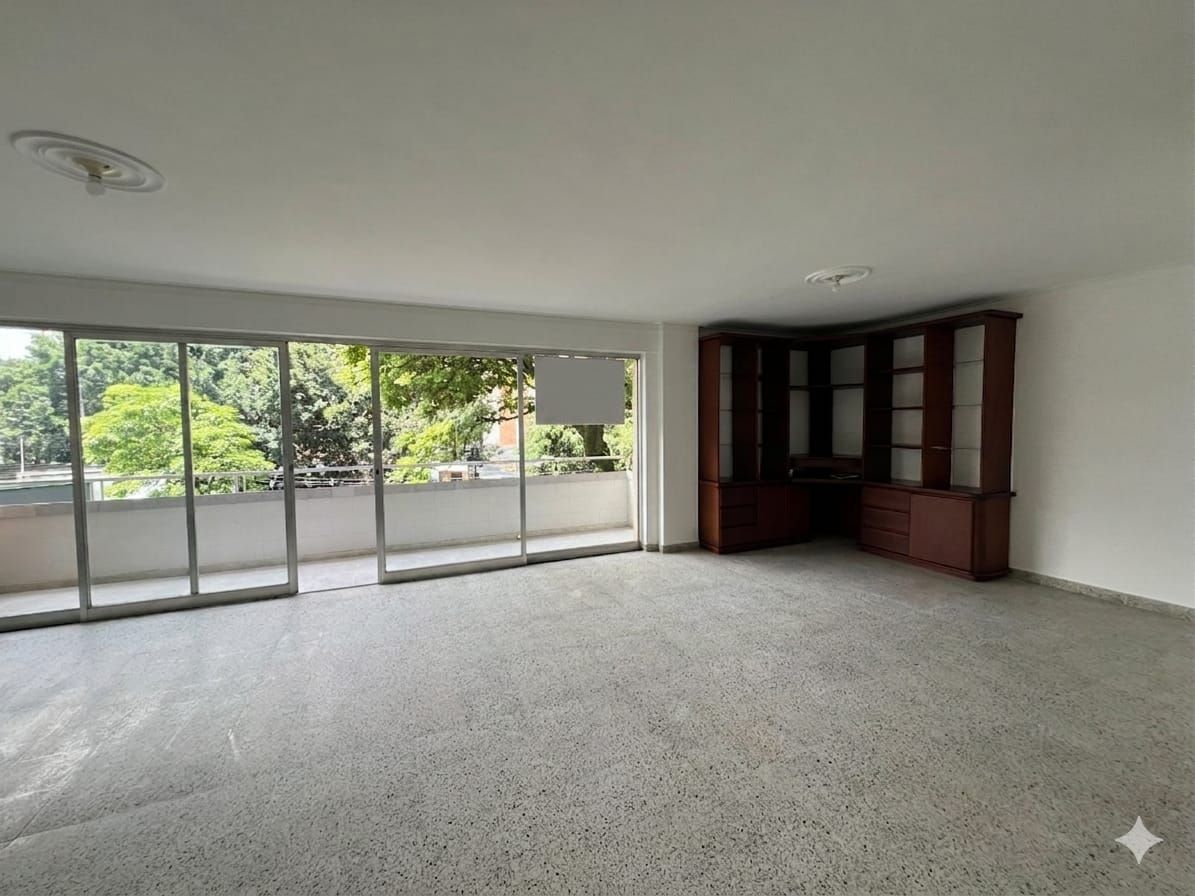 Apartamento en arriendo Antioquia Medellín Laureles 180 m2 Habitaciones 4 Baños 3 Garajes 1 Precio $5000000
