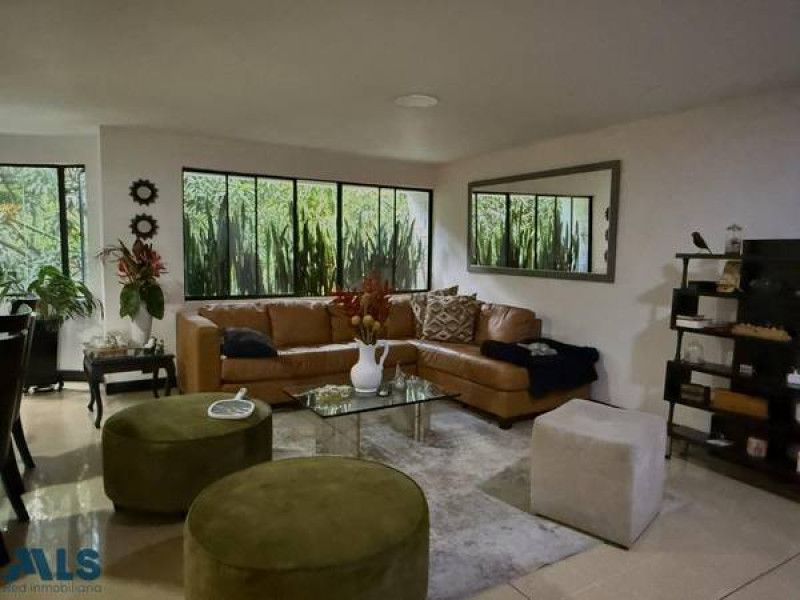 Apartamento en venta Antioquia Medellín La Aguacatala 163 m2 Habitaciones 10 Baños 10 Garajes 10 Precio $930000000