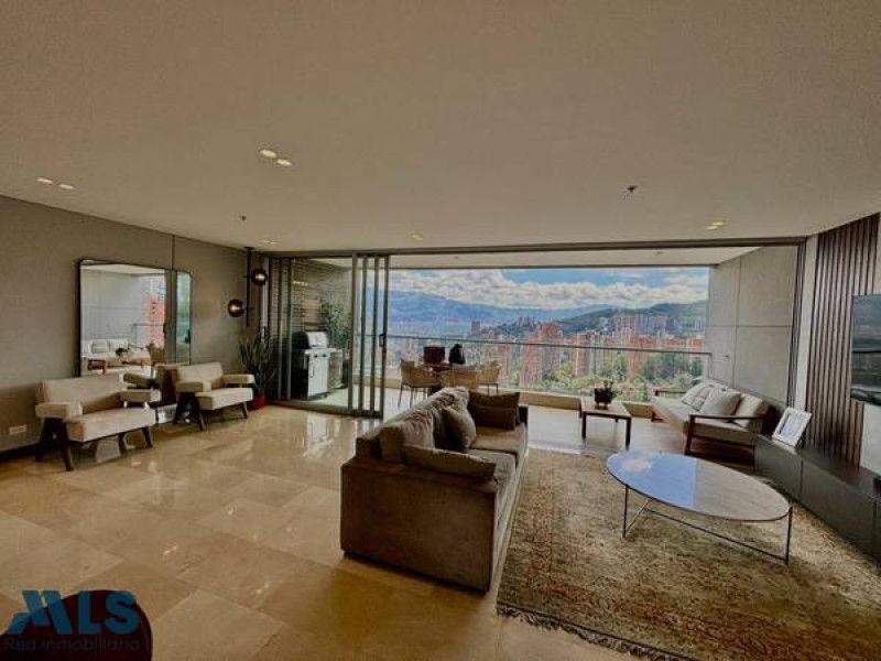 Apartamento en venta Antioquia Medellín El Tesoro 198 m2 Habitaciones 3 Baños 3 Garajes 3 Precio $2650000000