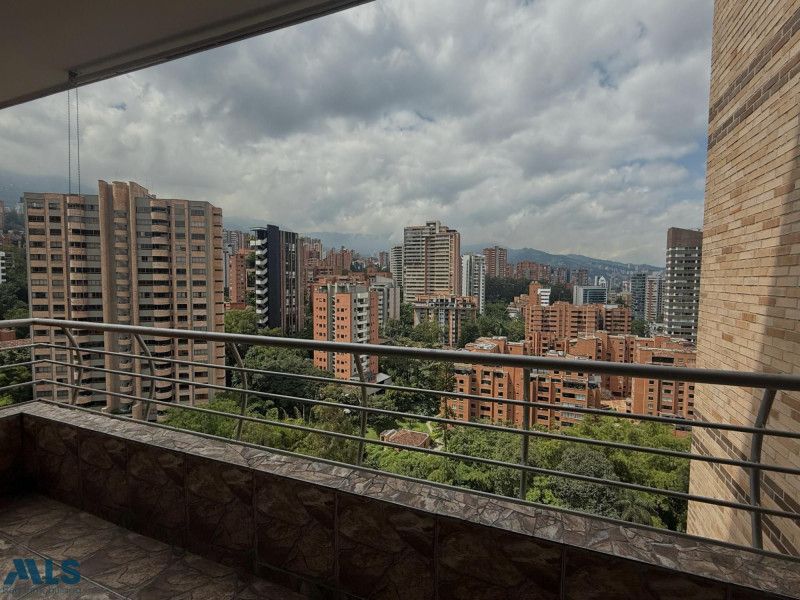 Apartamento en venta Antioquia Medellín Alejandria 134 m2 Habitaciones 3 Baños 3 Garajes 3 Precio $1100000000
