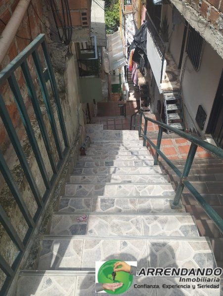 Apartamento en arriendo Antioquia Itagüí El Rosario 32 m2 Habitaciones 2 Baños 1 Garajes 0 Precio $1400000