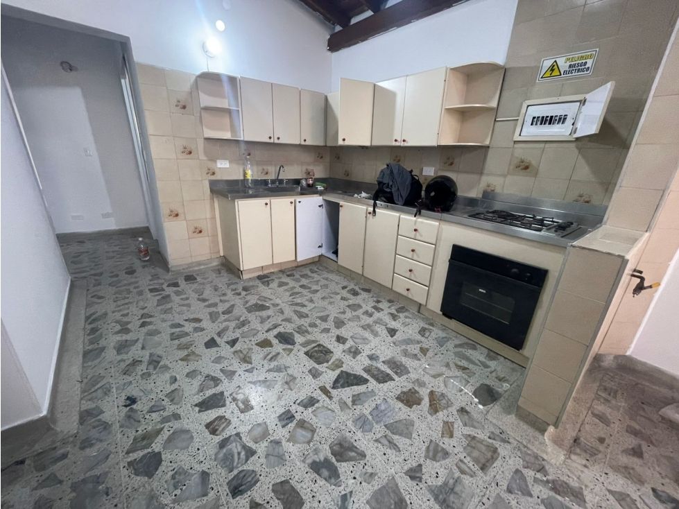 Casa en arriendo Antioquia Medellín El Velodromo 180 m2 Habitaciones 7 Baños 3 Garajes 1 Precio $6800000