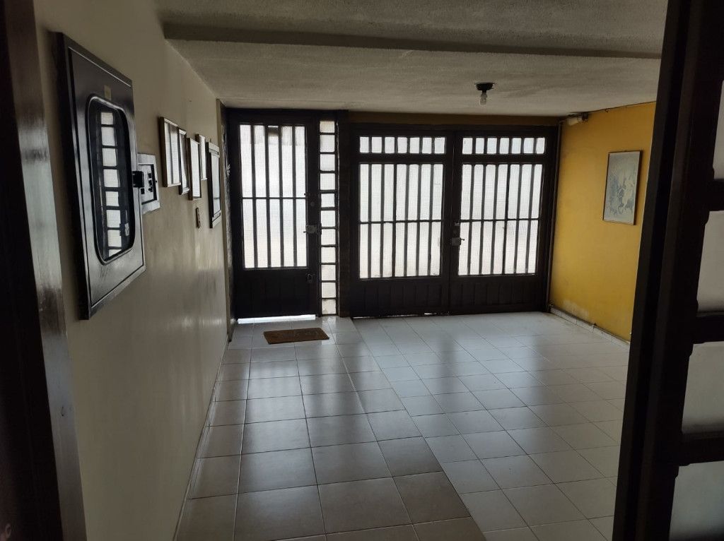 Casa en venta Cundinamarca Bogotá Los Andes Norte 208 m2 Habitaciones 6 Baños 5 Garajes 1 Precio $2000000000