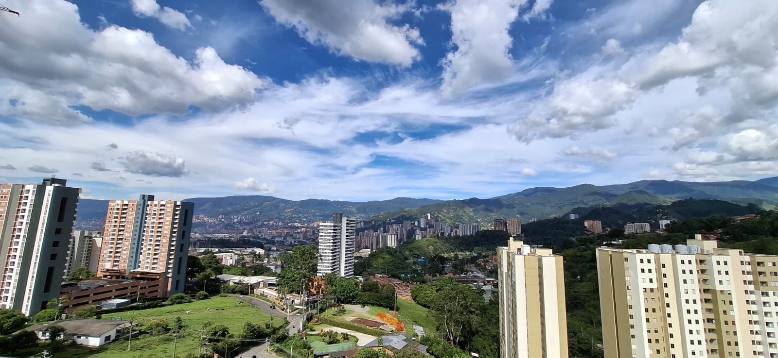 Apartamento en arriendo Antioquia La Estrella Quebrada Grande 70 m2 Habitaciones 3 Baños 2 Garajes 1 Precio $3000000