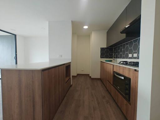 Apartamento en arriendo Antioquia Envigado Las Casitas 90 m2 Habitaciones 3 Baños 2 Garajes 2 Precio $4000000