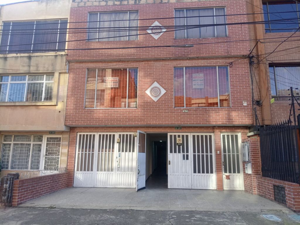 Apartamento en arriendo Cundinamarca Bogotá Ciudad Berna 85 m2 Habitaciones 3 Baños 2 Garajes 1 Precio $2000000