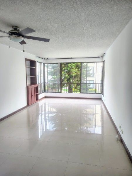Apartamento en arriendo Valle Del Cauca Cali Unicentro Cali 86 m2 Habitaciones 3 Baños 2 Garajes 1 Precio $2250000