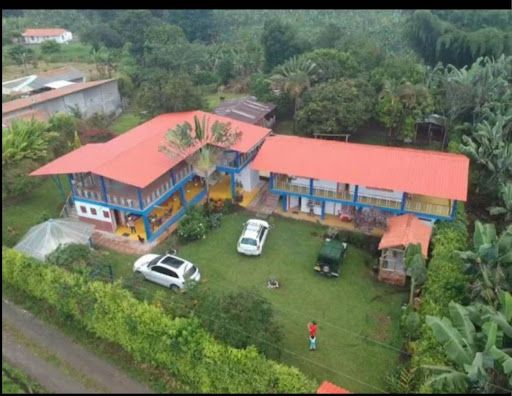 Finca en venta Quindío Armenia Sector Centro 250 m2 Habitaciones 7 Baños 6 Garajes 8 Precio $900000000
