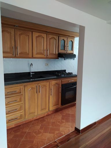 Apartamento en arriendo Antioquia Medellín Urbanizacion Estadio Plaza 80 m2 Habitaciones 3 Baños 2 Garajes 1 Precio $3000000