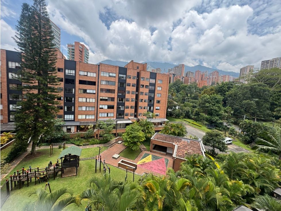 Apartamento en venta Antioquia Medellín Las Lomas No1 138 m2 Habitaciones 3 Baños 2 Garajes 2 Precio $998000000