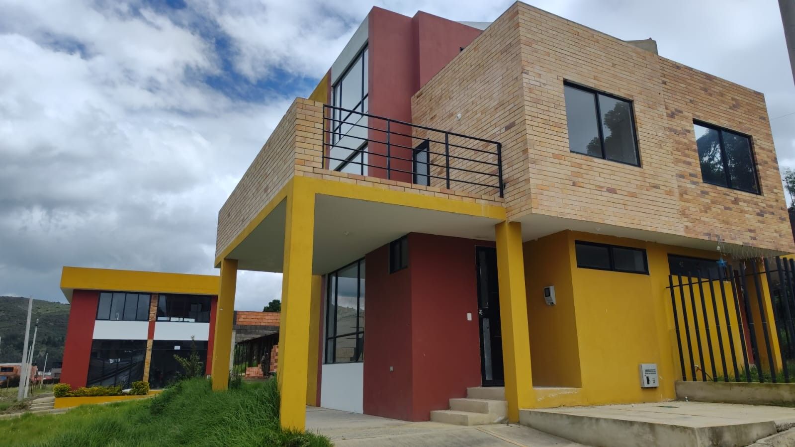 Casa en venta Cundinamarca Tocancipá Tocancipá 136 m2 Habitaciones 3 Baños 2 Garajes 2 Precio $290000000