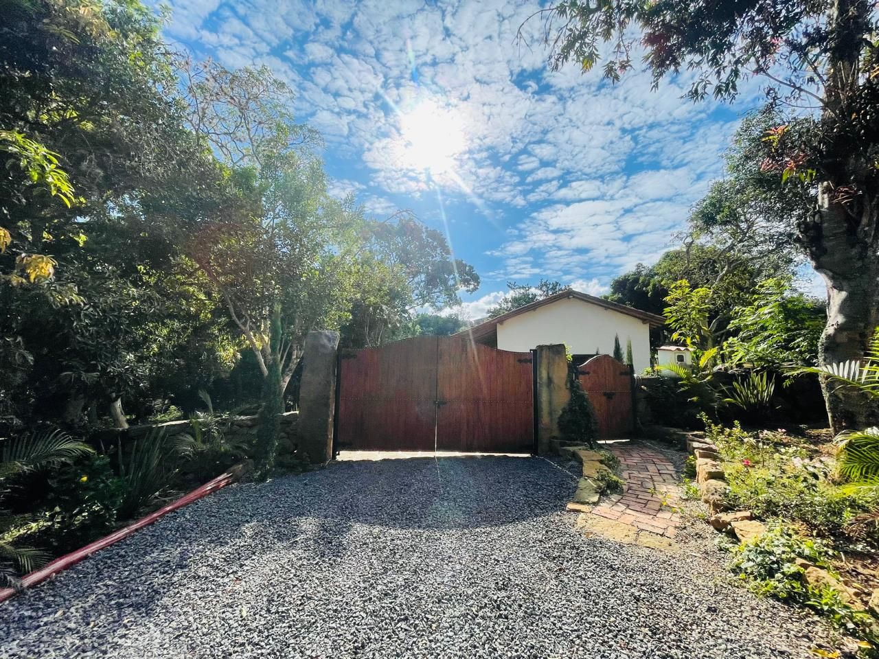 Casa en arriendo Santander Barichara Barichara 400 m2 Habitaciones 3 Baños 4 Garajes 1 Precio $3500000
