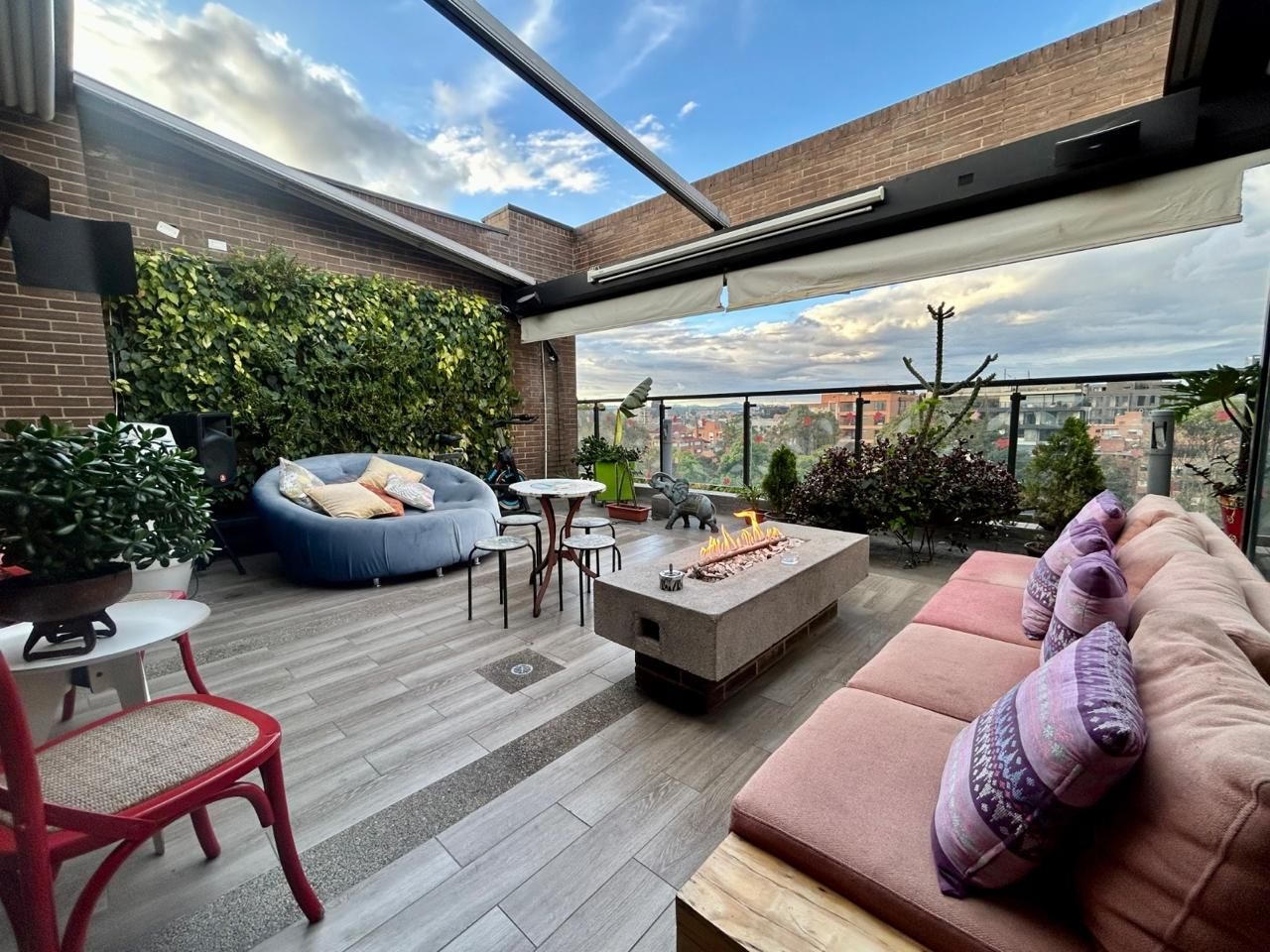 Apartamento en venta Cundinamarca Bogotá Chico 178 m2 Habitaciones 1 Baños 3 Garajes 2 Precio $2500000000