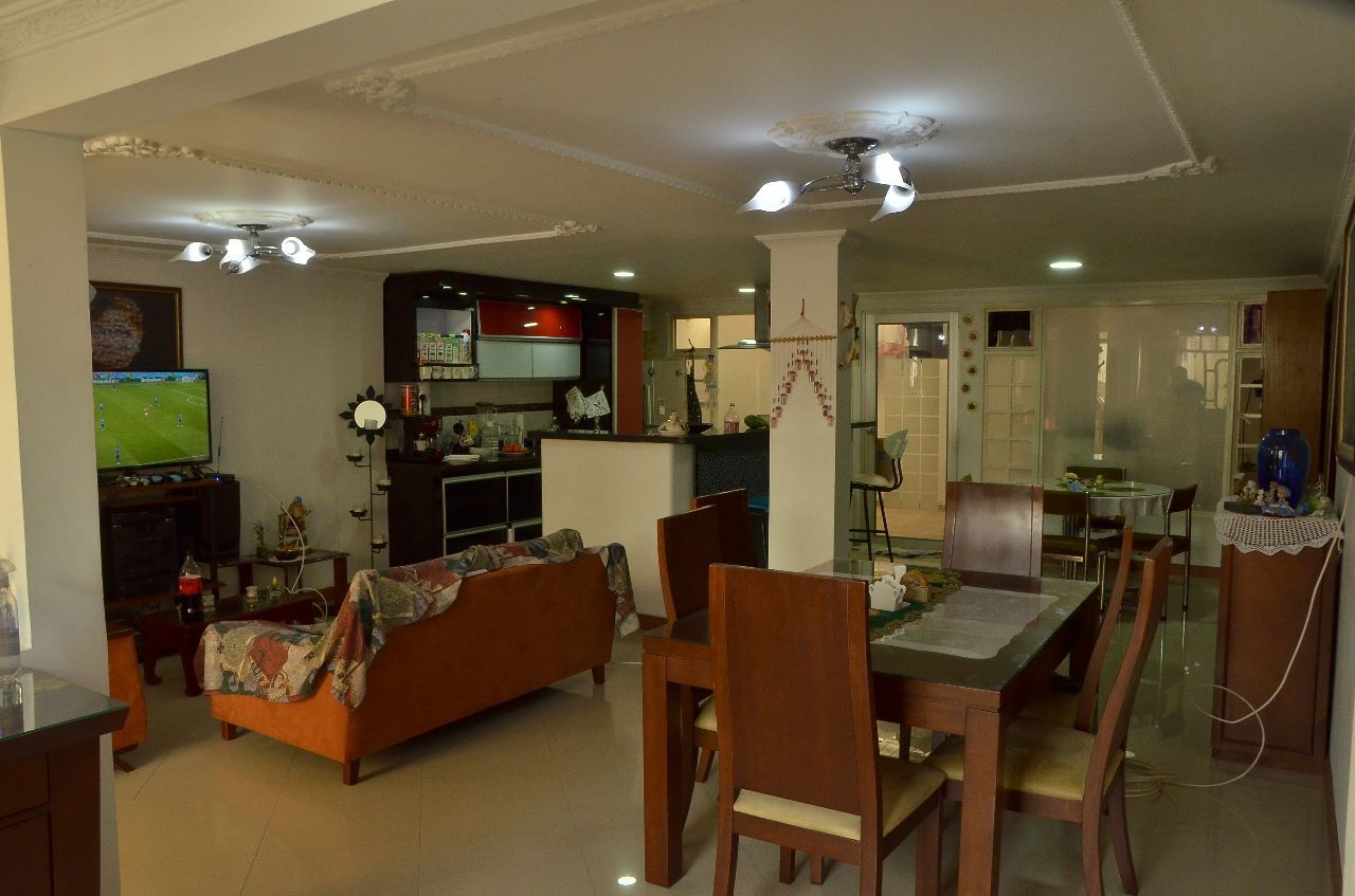 Casa en venta Cundinamarca Bogotá Marsella 320 m2 Habitaciones 5 Baños 4 Garajes 3 Precio $780000000